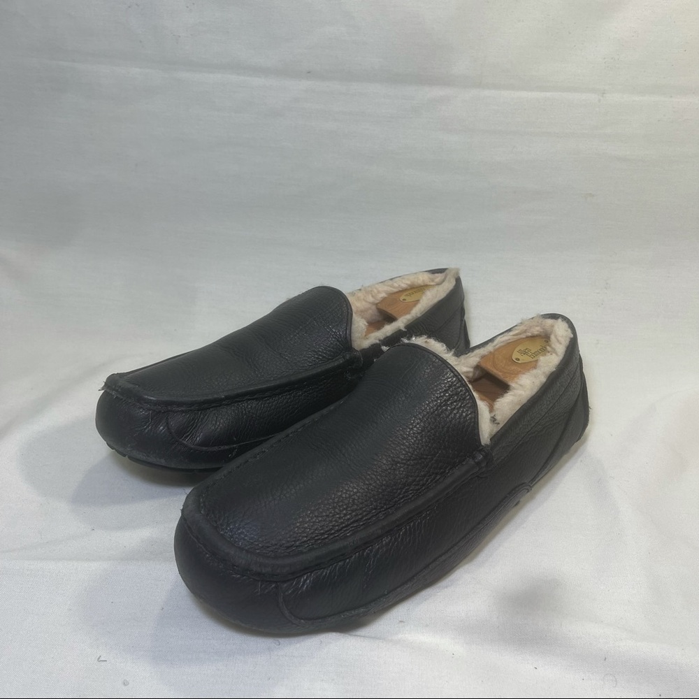 UGG Men's Ascot Leather Slippers Black sz: 13